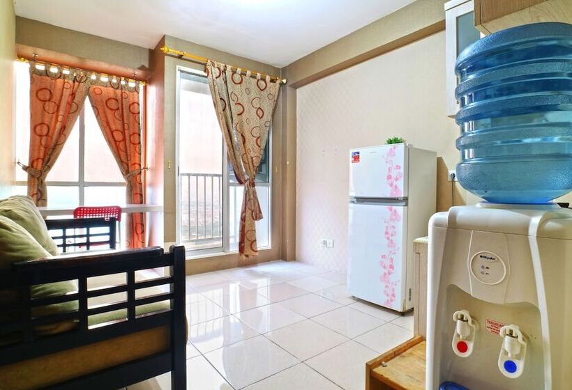 בית מלון כפרי Snowy@apartemen Tifolia