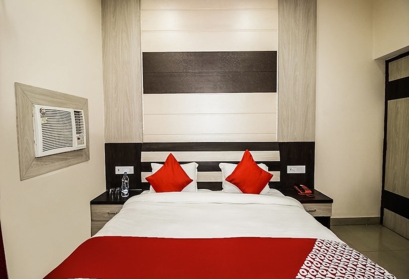 ホテル Soni International By Oyo Rooms