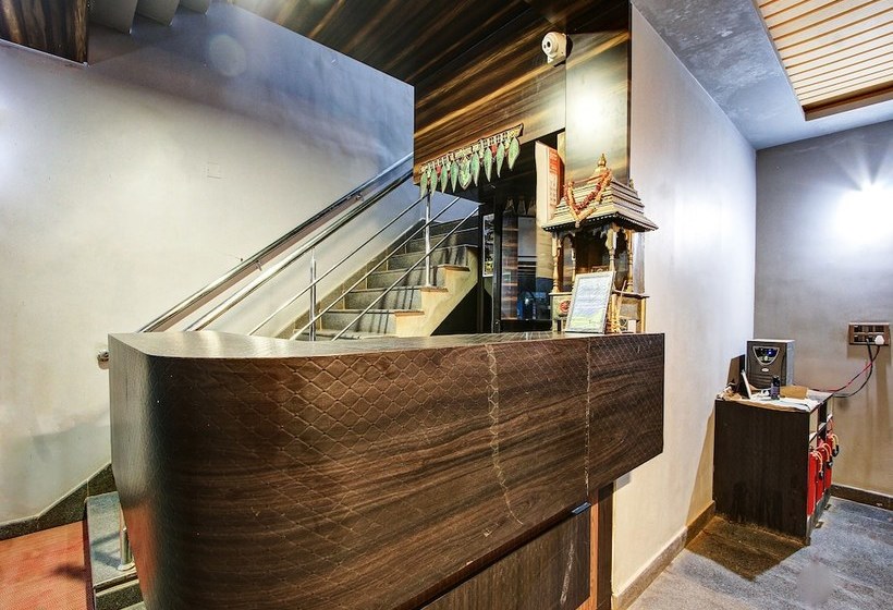 בית מלון כפרי Spot On 37197 Mallya Residency