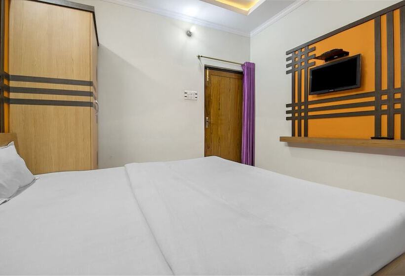 בית מלון כפרי Spot On 62318 Rajhamsa