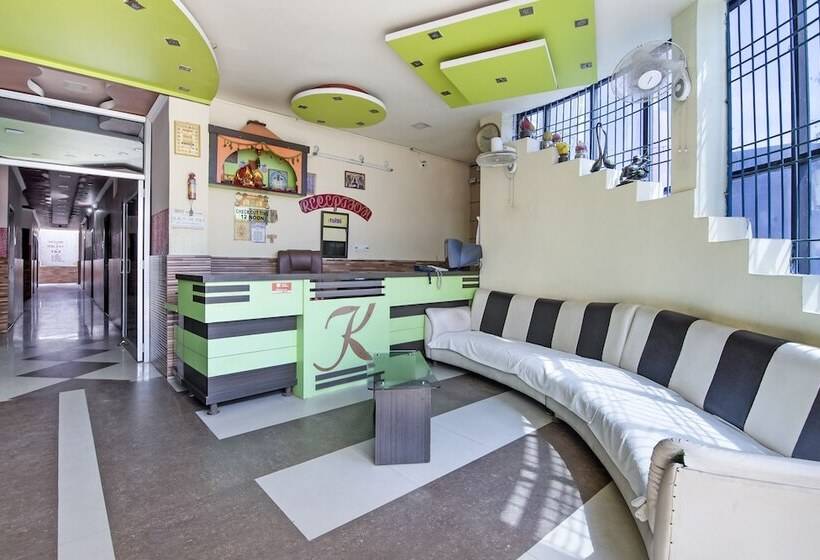 בית מלון כפרי Spot On 62318 Rajhamsa