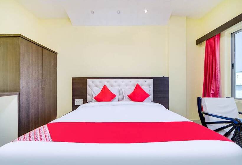 בית מלון כפרי Srs Regency By Oyo Rooms