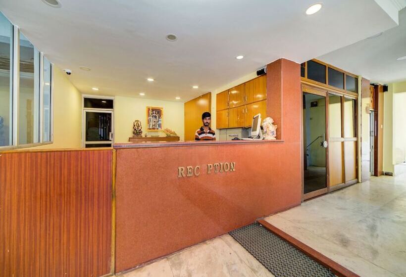 בית מלון כפרי Srs Regency By Oyo Rooms