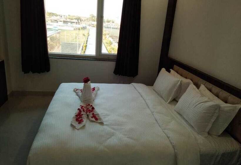 Hotel Tanishq Resort Nimbahera