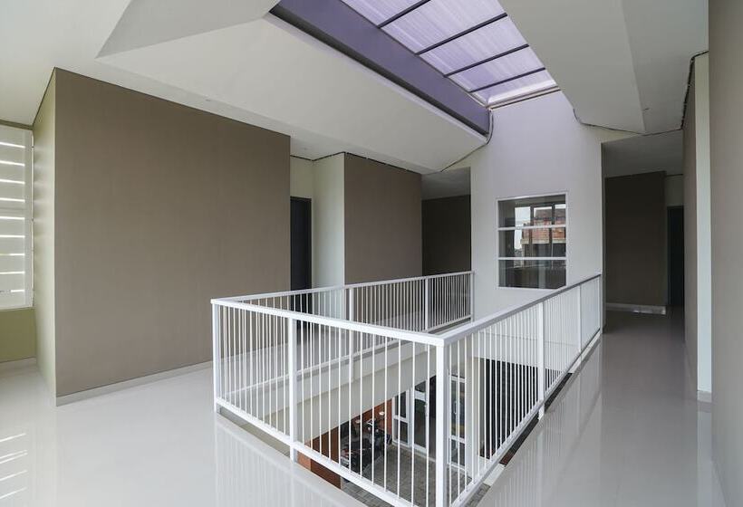 בית מלון כפרי Tb's Homestay By Oyo Rooms