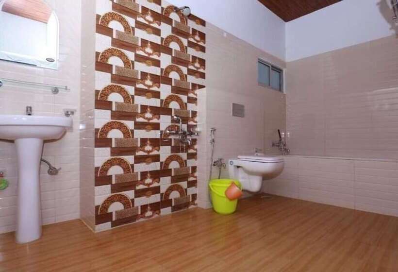 فندق Tesco Resort