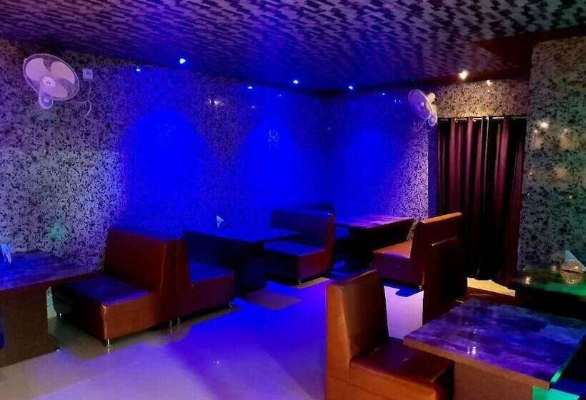 فندق Tesco Resort