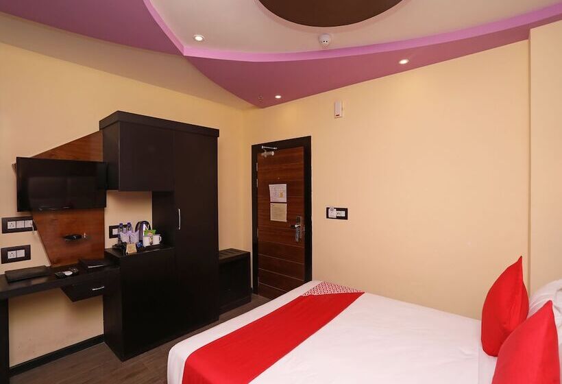 ホテル The Dolphin Palace By Oyo Rooms