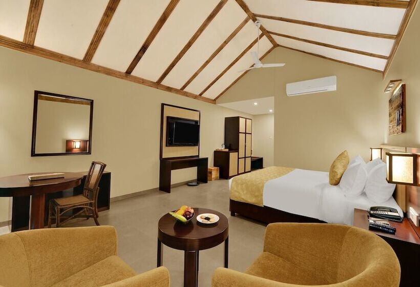 בית מלון כפרי The Fern Sattva Resort Polo Forest