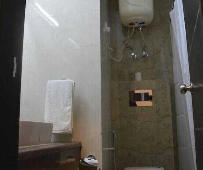 호텔 The Lotus Sutra