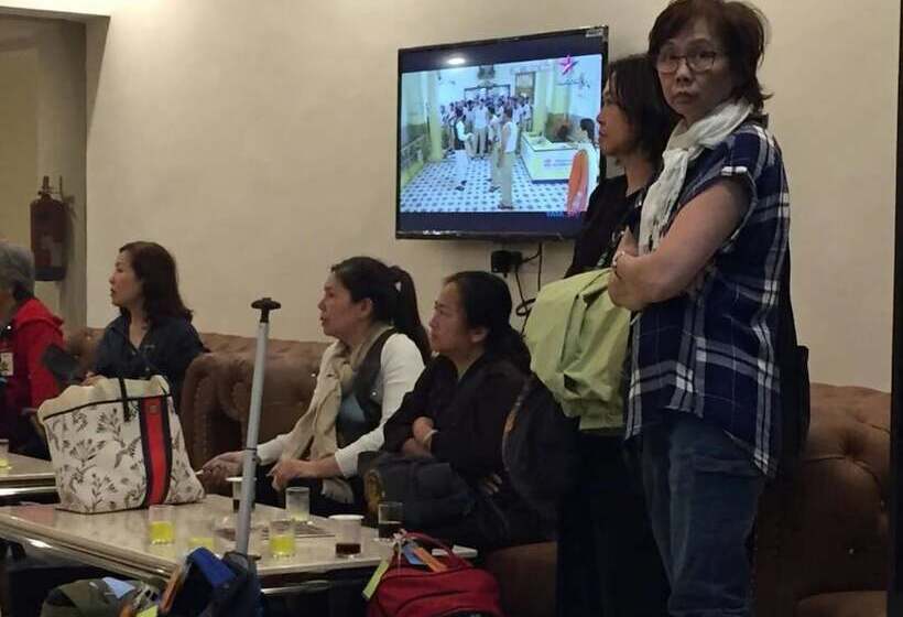 호텔 The Lotus Sutra