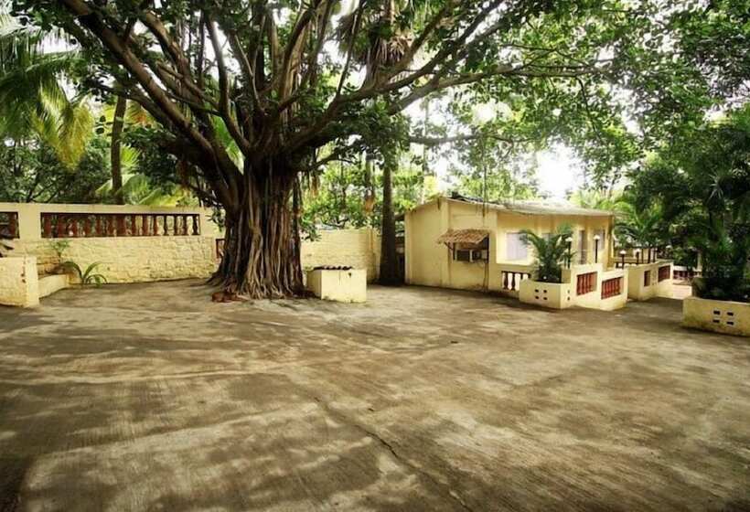 فندق Tourist Resort