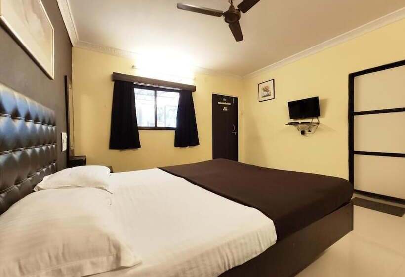 فندق Tourist Resort