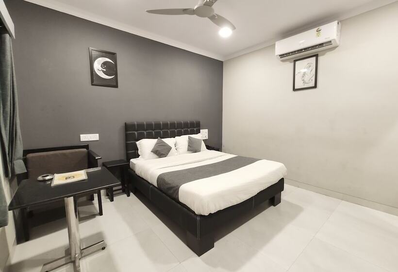 فندق Tourist Resort