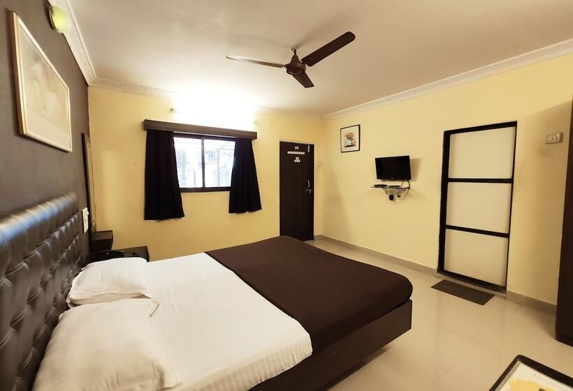 فندق Tourist Resort