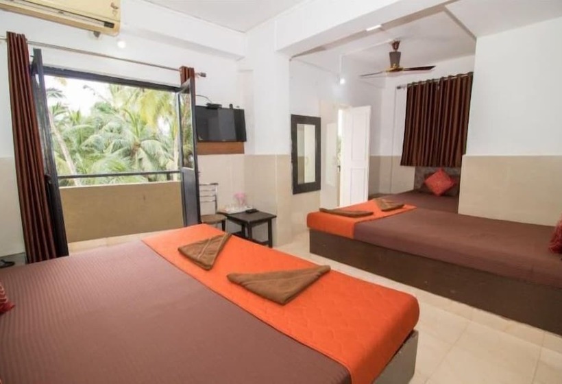 Hotel Travellers Inn