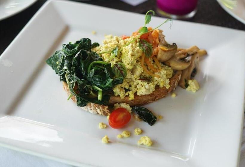 בית מלון כפרי Uma Dawa Resort And Spa