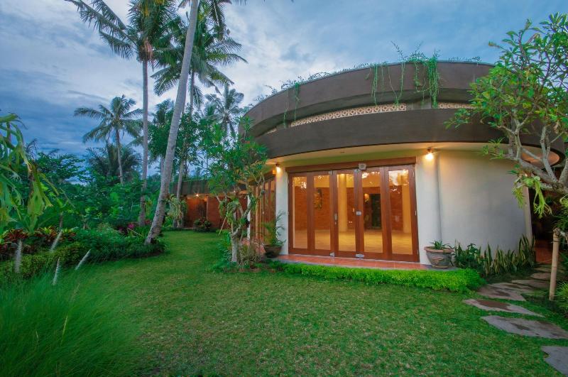 בית מלון כפרי Uma Dawa Resort And Spa