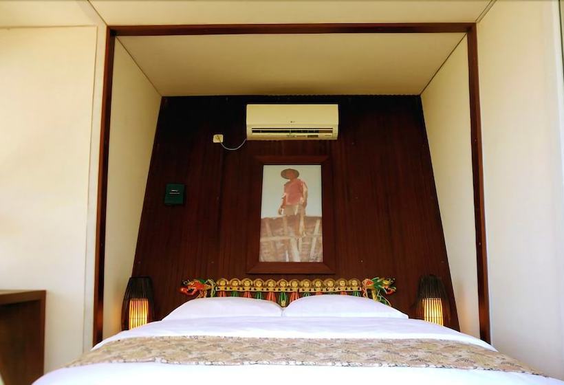 호텔 Umah Tinjung Resort