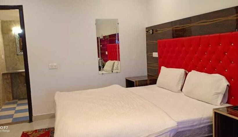 בית מלון כפרי Valley View