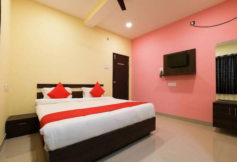 ホテル Virat Residency By Oyo Rooms