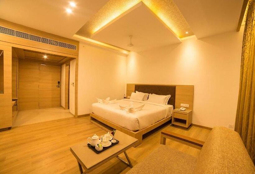 Отель Vivera Grande