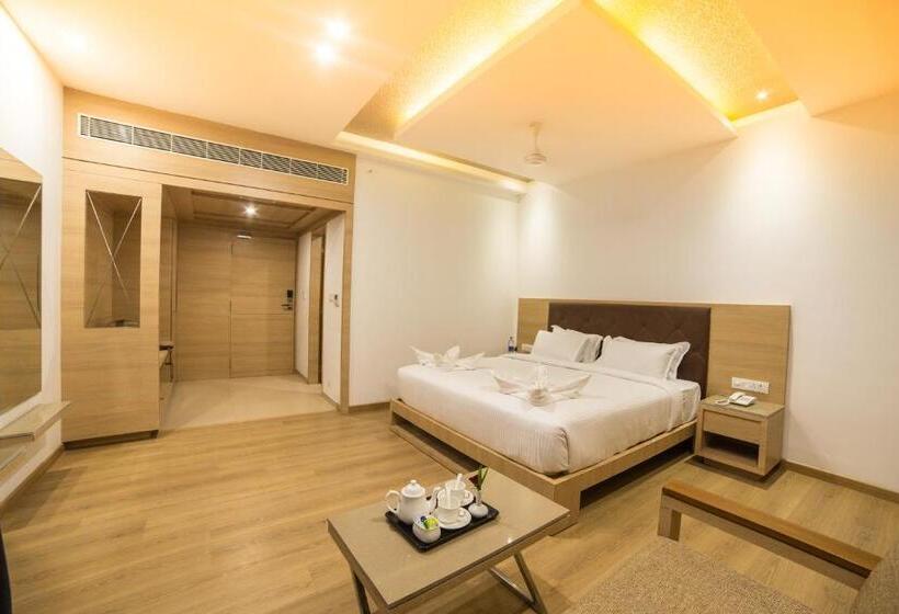 Отель Vivera Grande