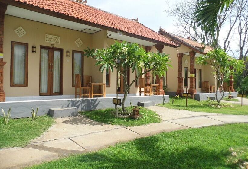 בית מלון כפרי White Sandy Beach Menjangan