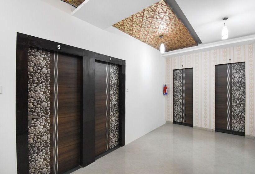 Отель Yuvraj Residency By Oyo Rooms