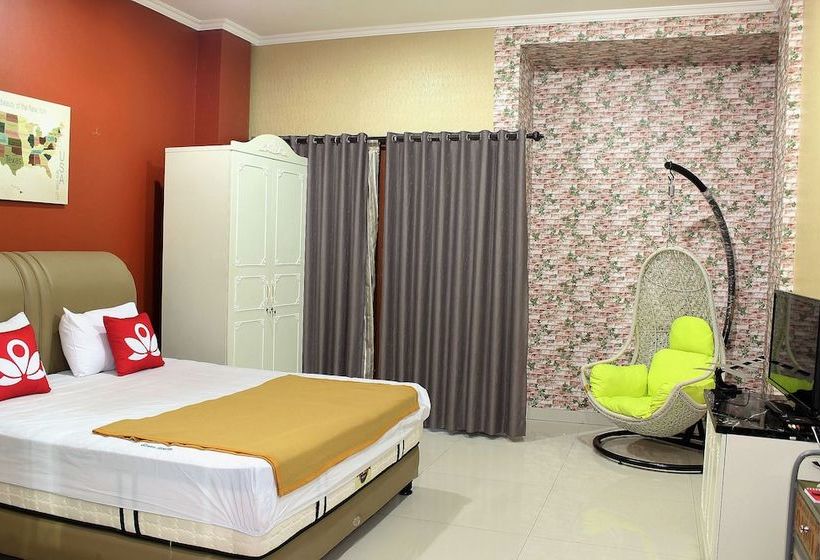 ホテル Zen Rooms Cipete Utara