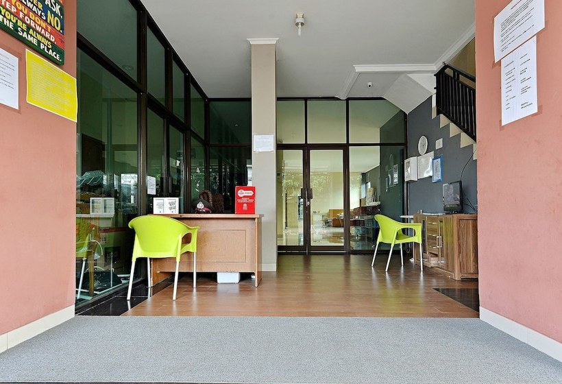 ホテル Zen Rooms Cipete Utara