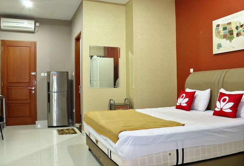 ホテル Zen Rooms Cipete Utara