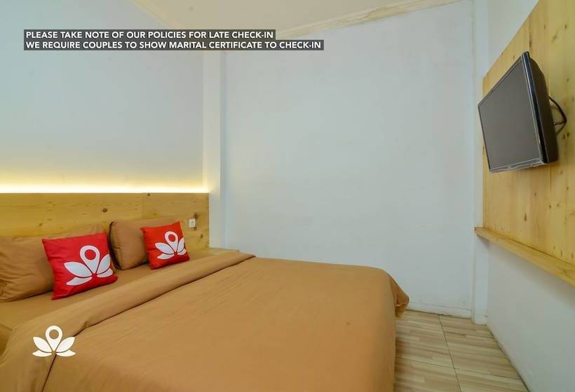 호텔 Zen Rooms Near Darmawangsa Syariah