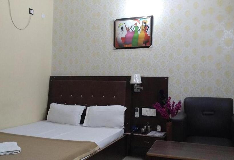 בית מלון כפרי Zero Mile Rooms