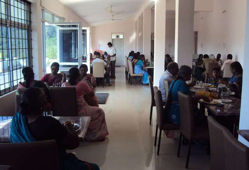 Kstdc Hotel Mayura Kauvery