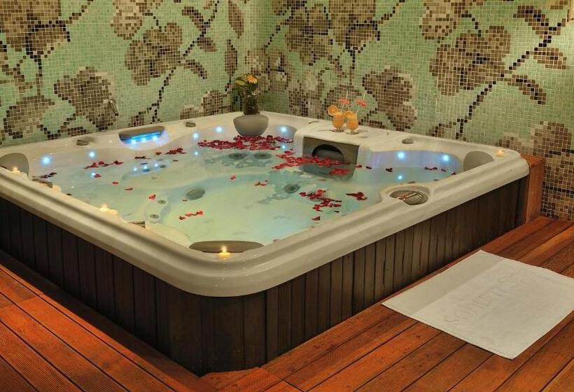 Madhubhan Resort & Spa