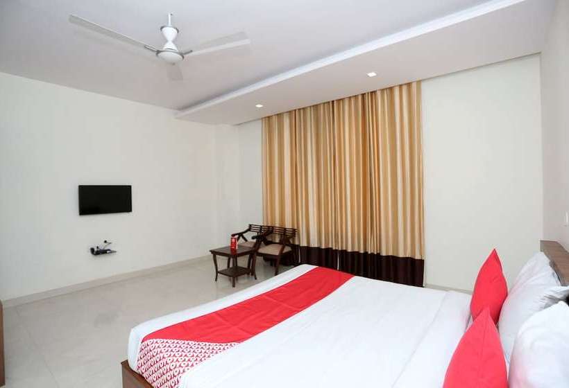 Oyo 30131 Hotel Ceremony- A Unit Of Nishuraj Resorts