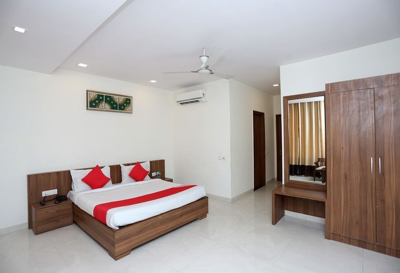 Oyo 30131 Hotel Ceremony- A Unit Of Nishuraj Resorts