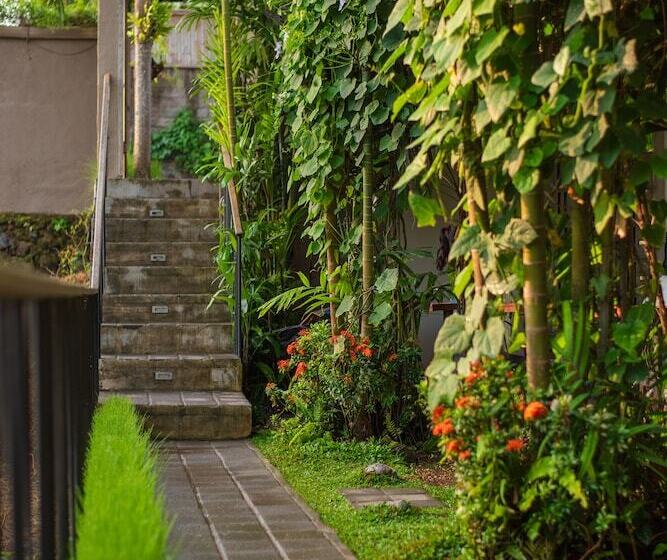 Pangkung Sari Bed And Breakfast