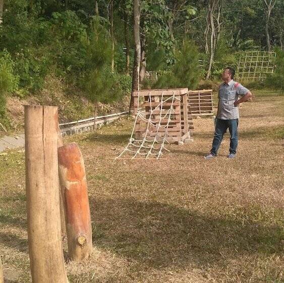 بنسيون Cipaniis Asri