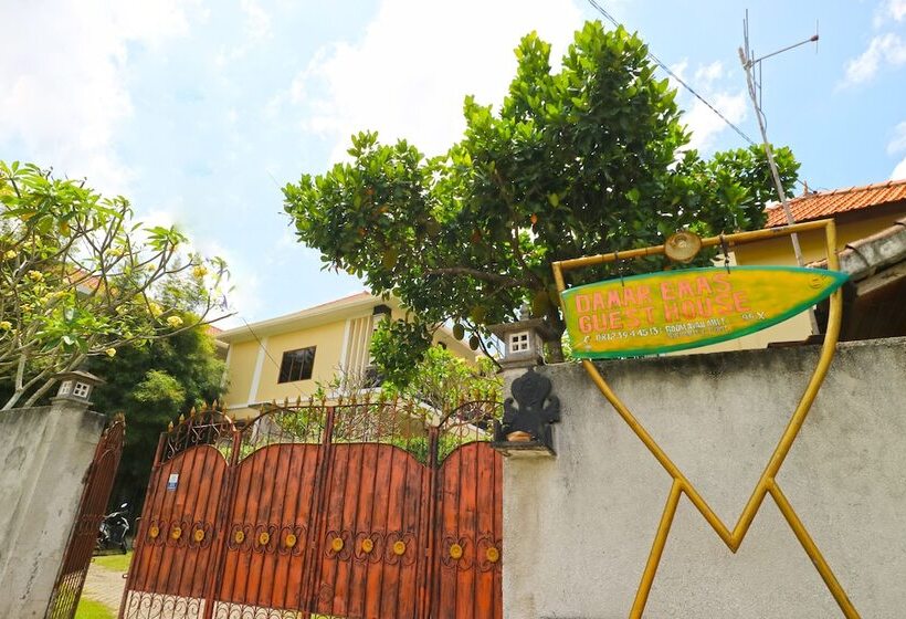 פנסיון Damar Emas Guesthouse