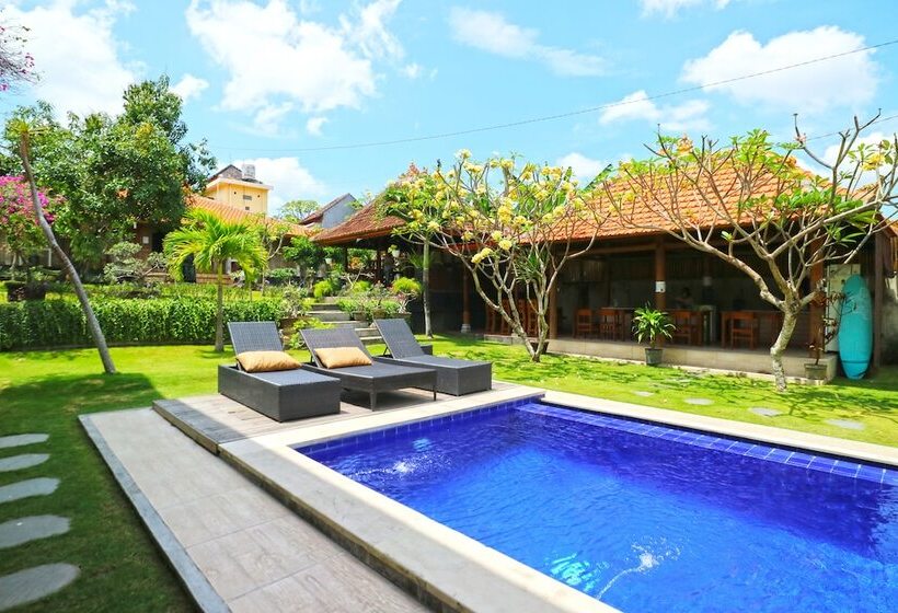 פנסיון Damar Emas Guesthouse