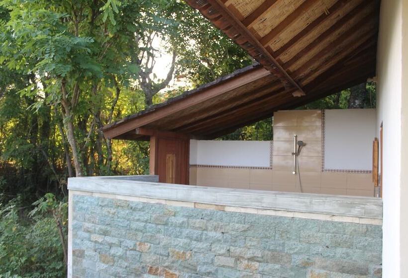 بنسيون Frangipani Inn & Restaurant