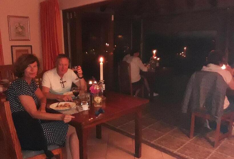 ペンション Happy Jackal