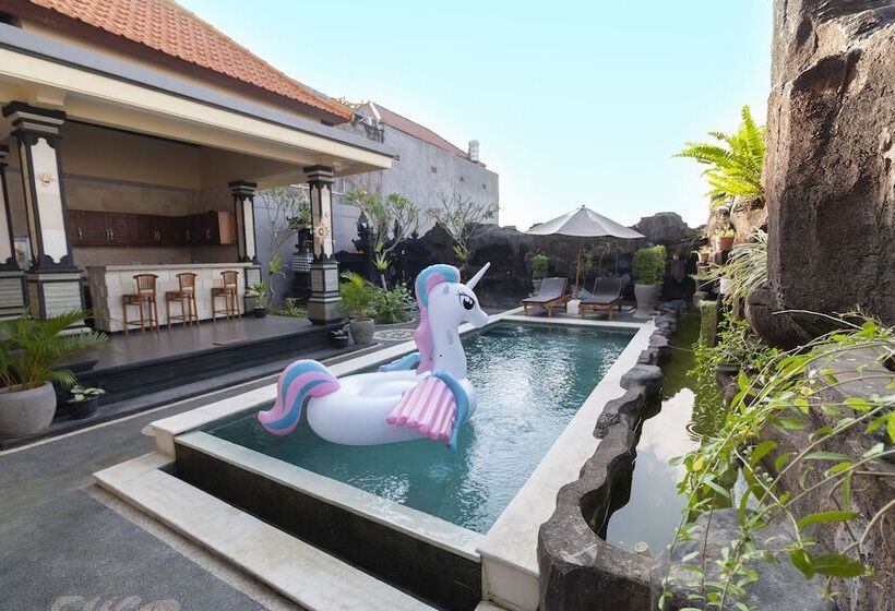 פנסיון Kusuma Guesthouse