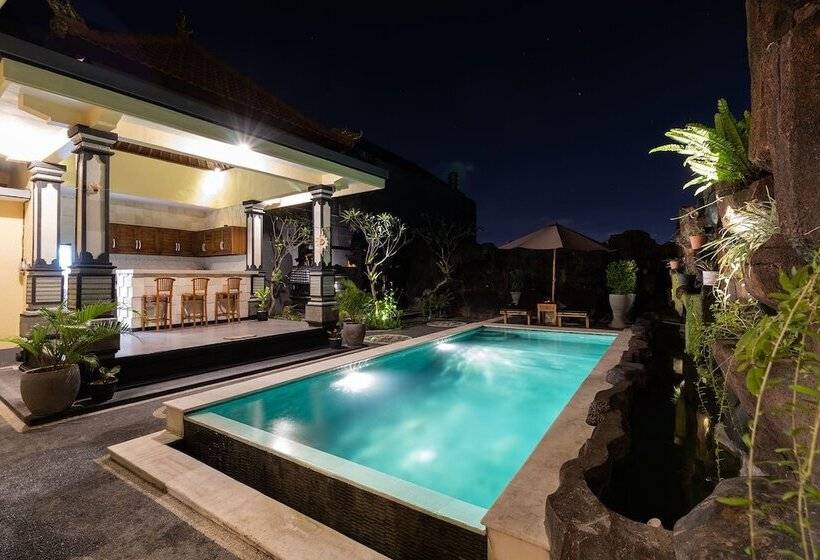 פנסיון Kusuma Guesthouse