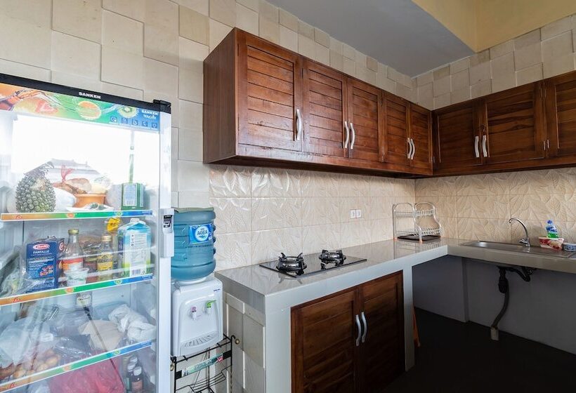 פנסיון Kusuma Guesthouse