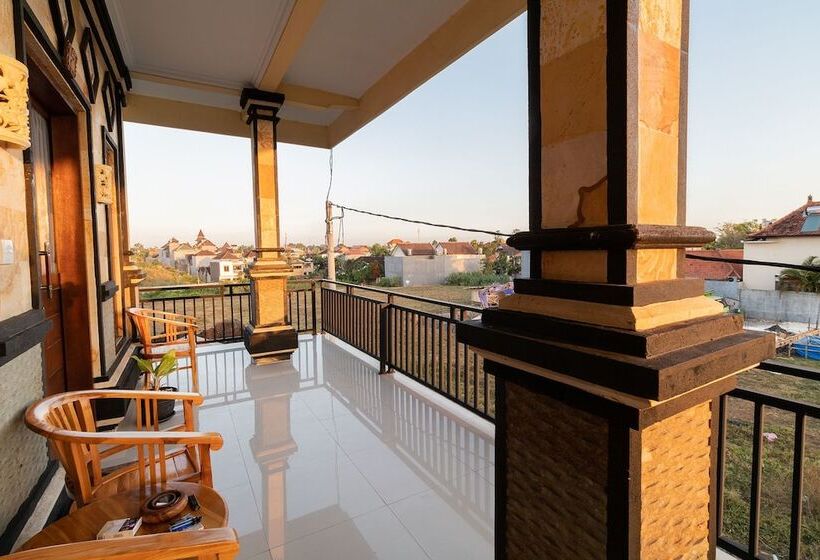 פנסיון Kusuma Guesthouse