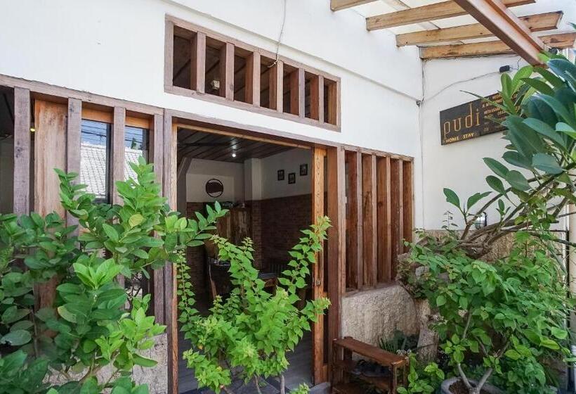 פנסיון Pudi Homestay