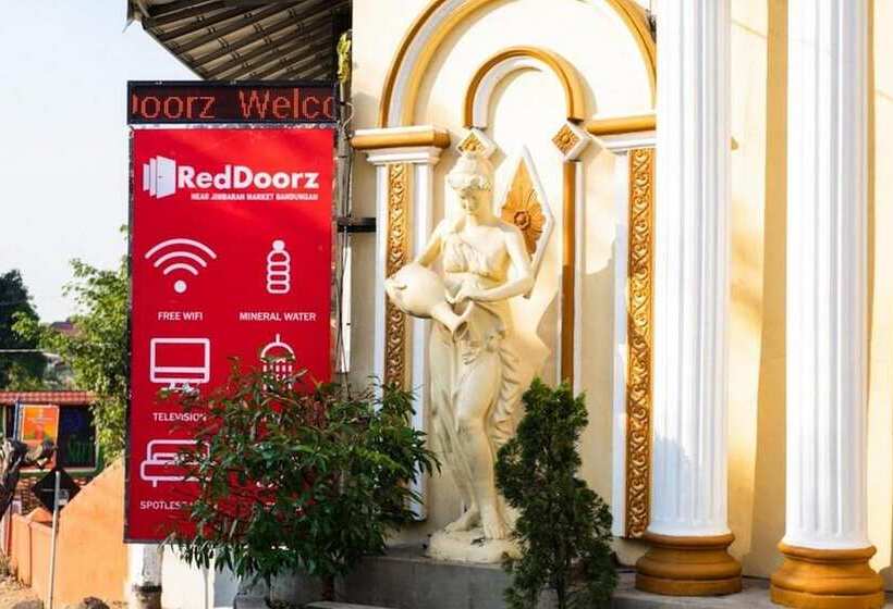 פנסיון Reddoorz Near Jimbaran Market Bandungan